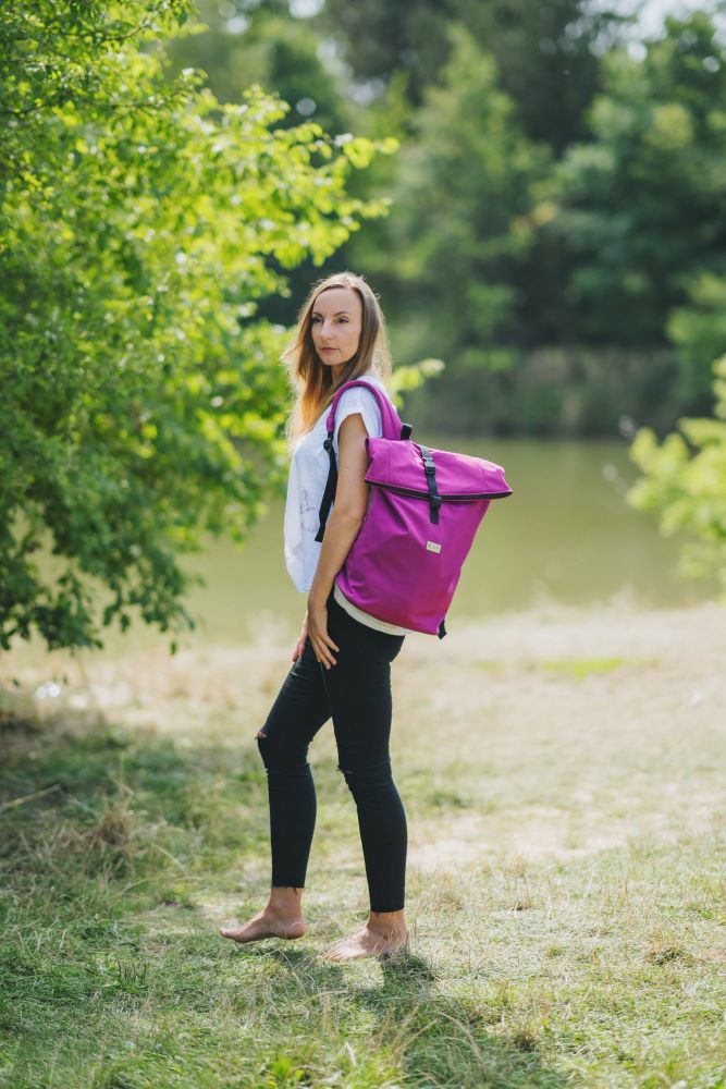 Monkey Mum® Rucsac integrat din softshell pentru port-bebe Carrie - Zmeură zemoasă