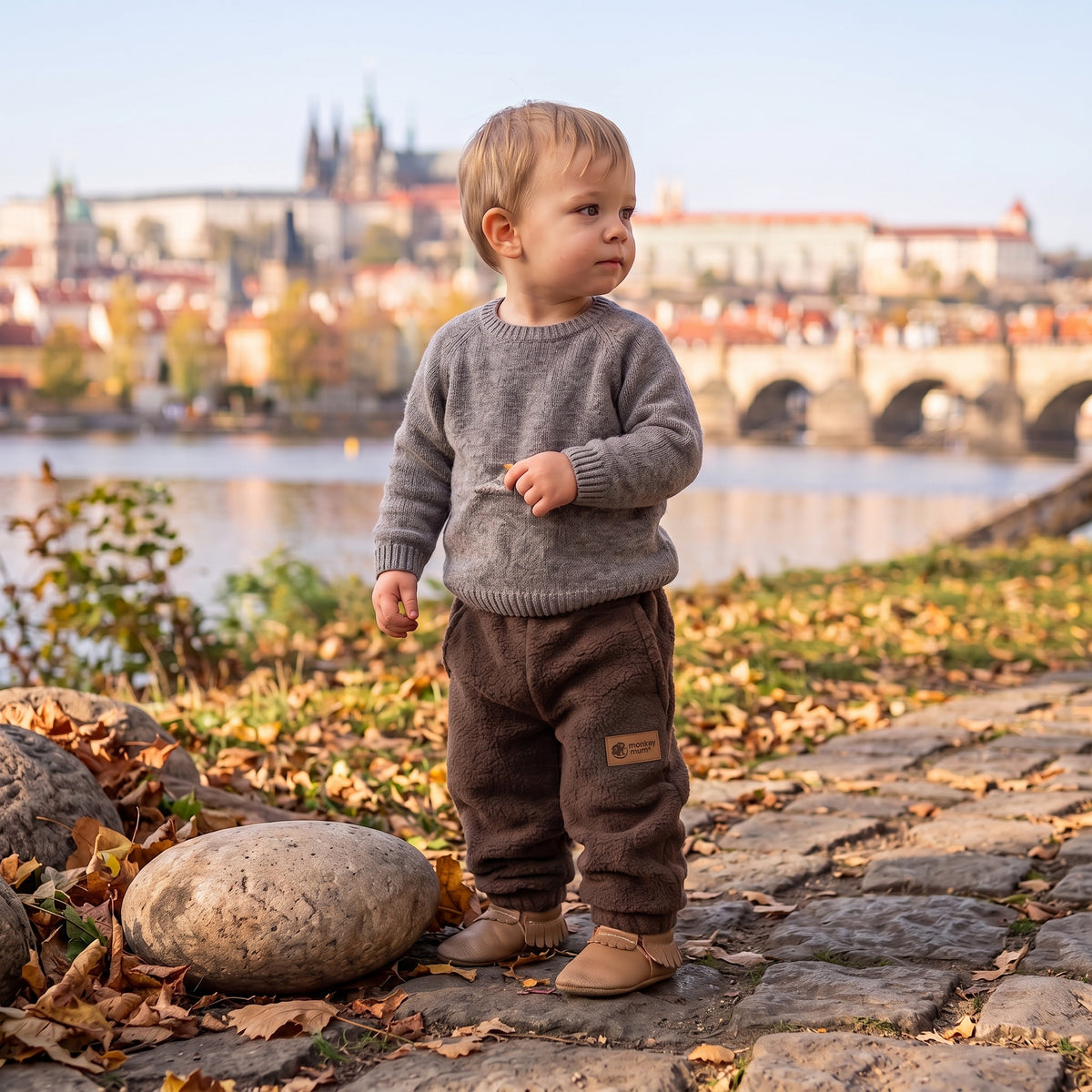 Monkey Mum® pantalonași din fleece - Maro