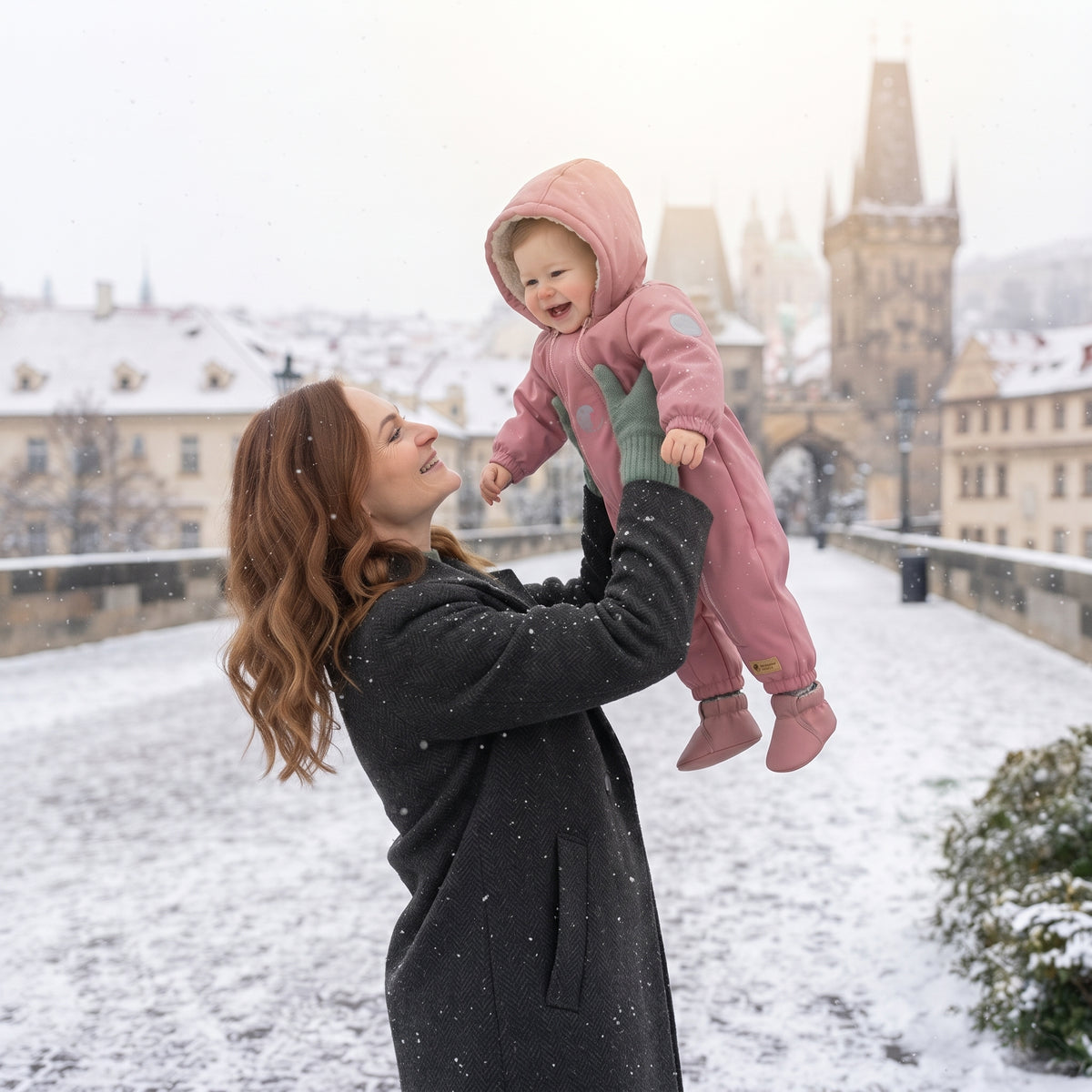 Monkey Mum® Salopetă de iarnă din softshell pentru copii cu blăniță - Oiță roz - măr. 62/68, 74/80