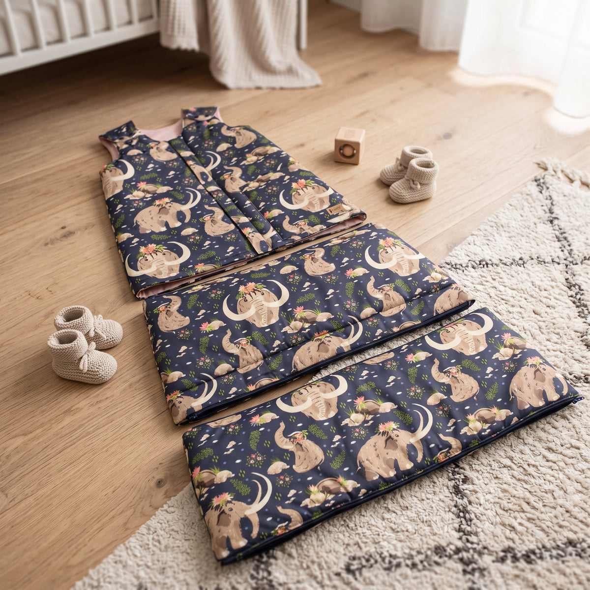 Sac de dormit de iarnă ajustabil Monkey Mum® 0 - 4 ani - set - Micuța prințesă mamut