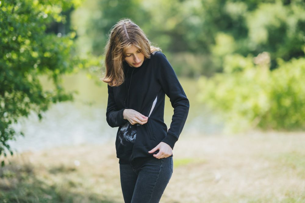 Hanorac pentru alăptare Monkey Mum® negru - maimuțică