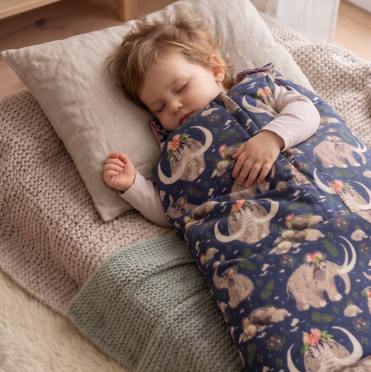 Sac de dormit de iarnă ajustabil Monkey Mum® 0 - 4 ani - set - Micuța prințesă mamut