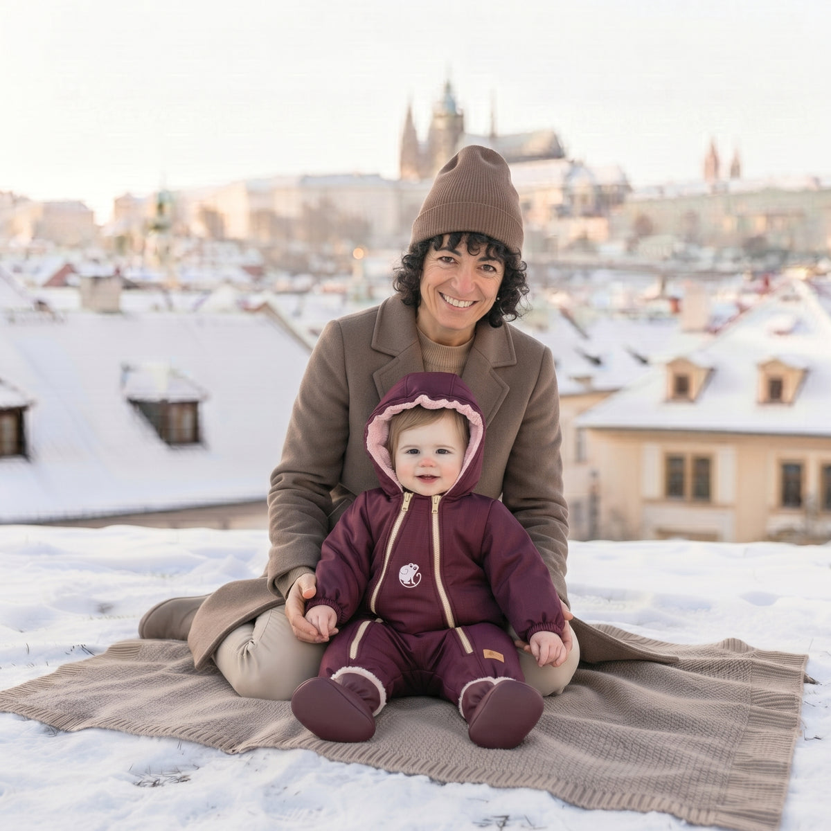 Monkey Mum® Salopetă de iarnă din softshell pentru copii cu blăniță - Scufița Roșie bordo - măr. 62/68, 74/80