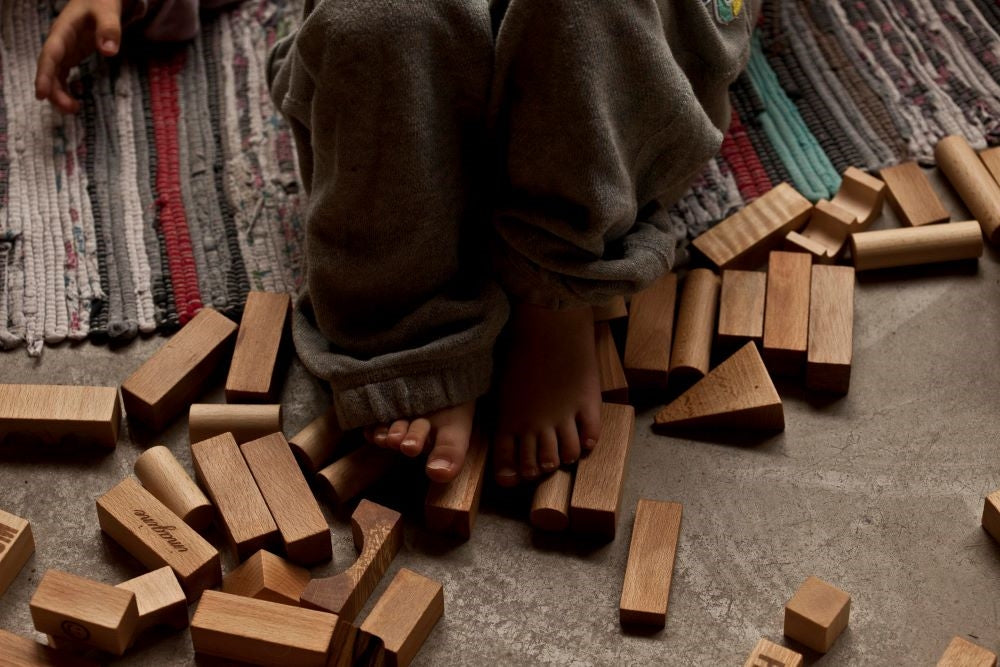 Wooden Story Cuburi în cutie de hârtie - 30 buc - Naturale