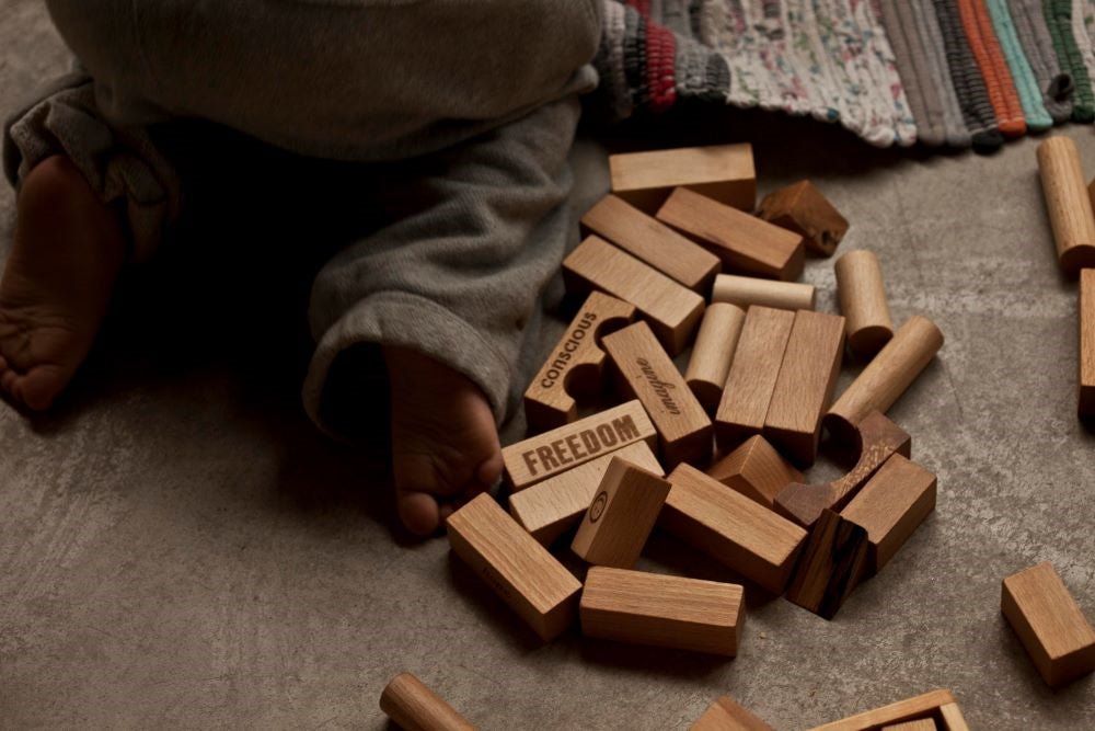 Wooden Story Cuburi în cutie de hârtie - 30 buc - Naturale