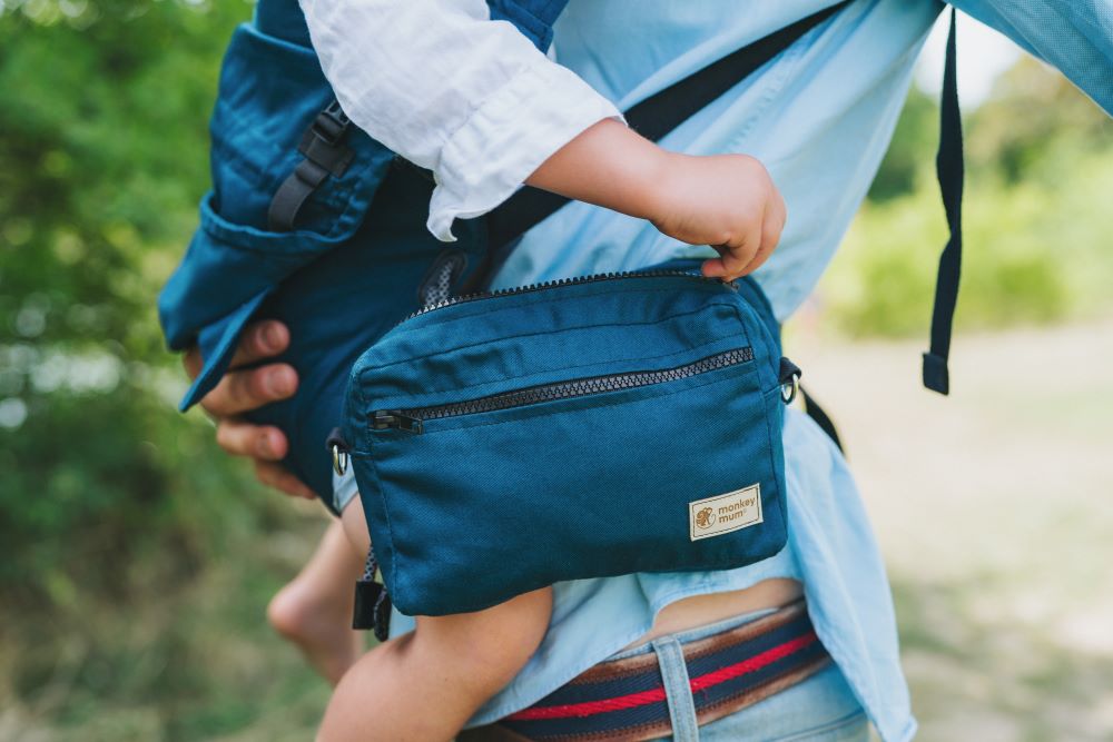 Monkey Mum® Borsetă multifuncțională pentru marsupiul Carrie - Întuneric argintiu